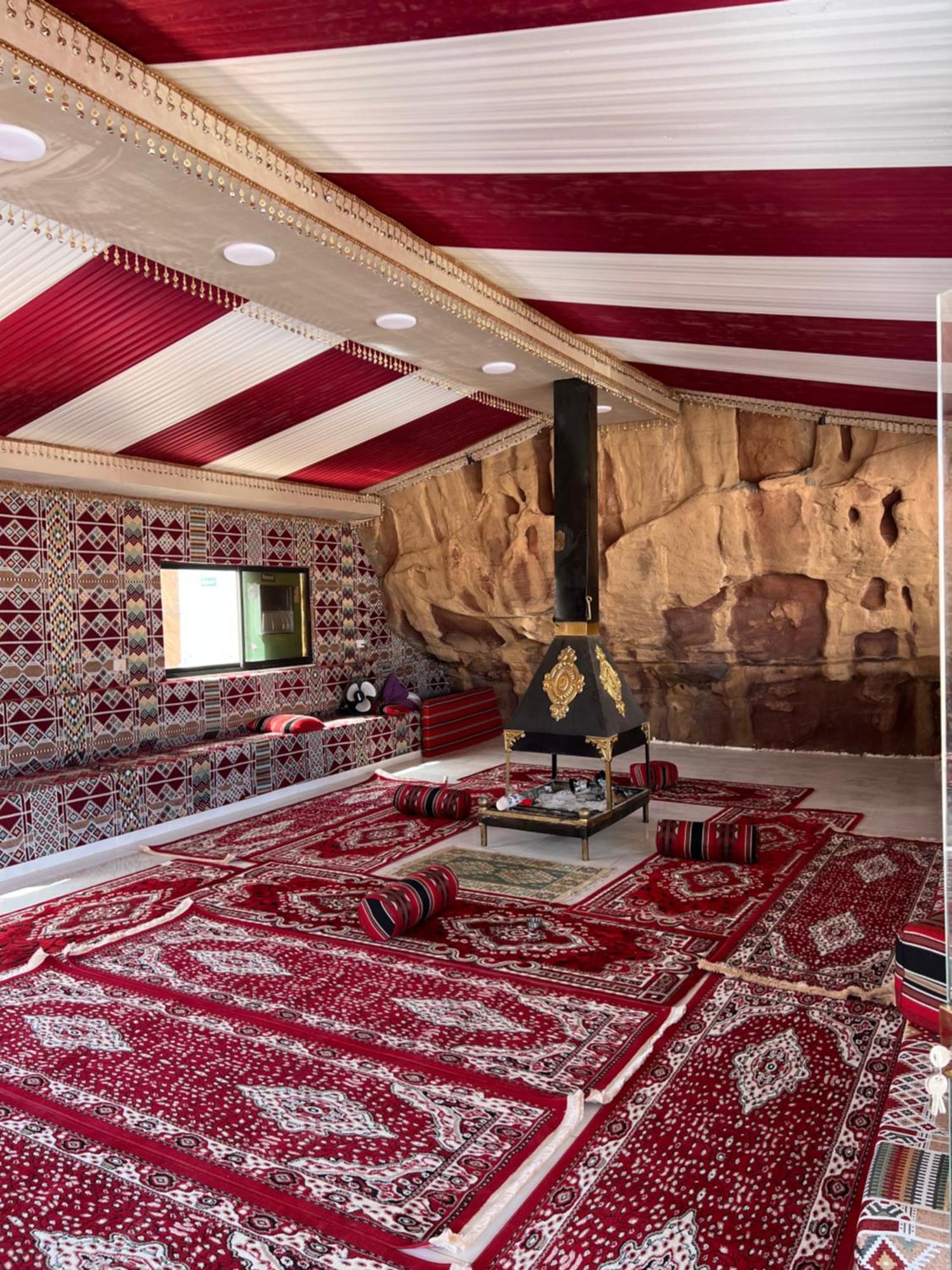Abdullah Luxury Camp Apartment วาดิรัม ภายนอก รูปภาพ